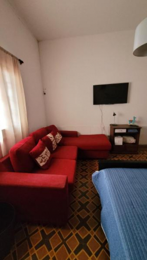 habitación privada con baño compartido hermosa zona cerca de todo